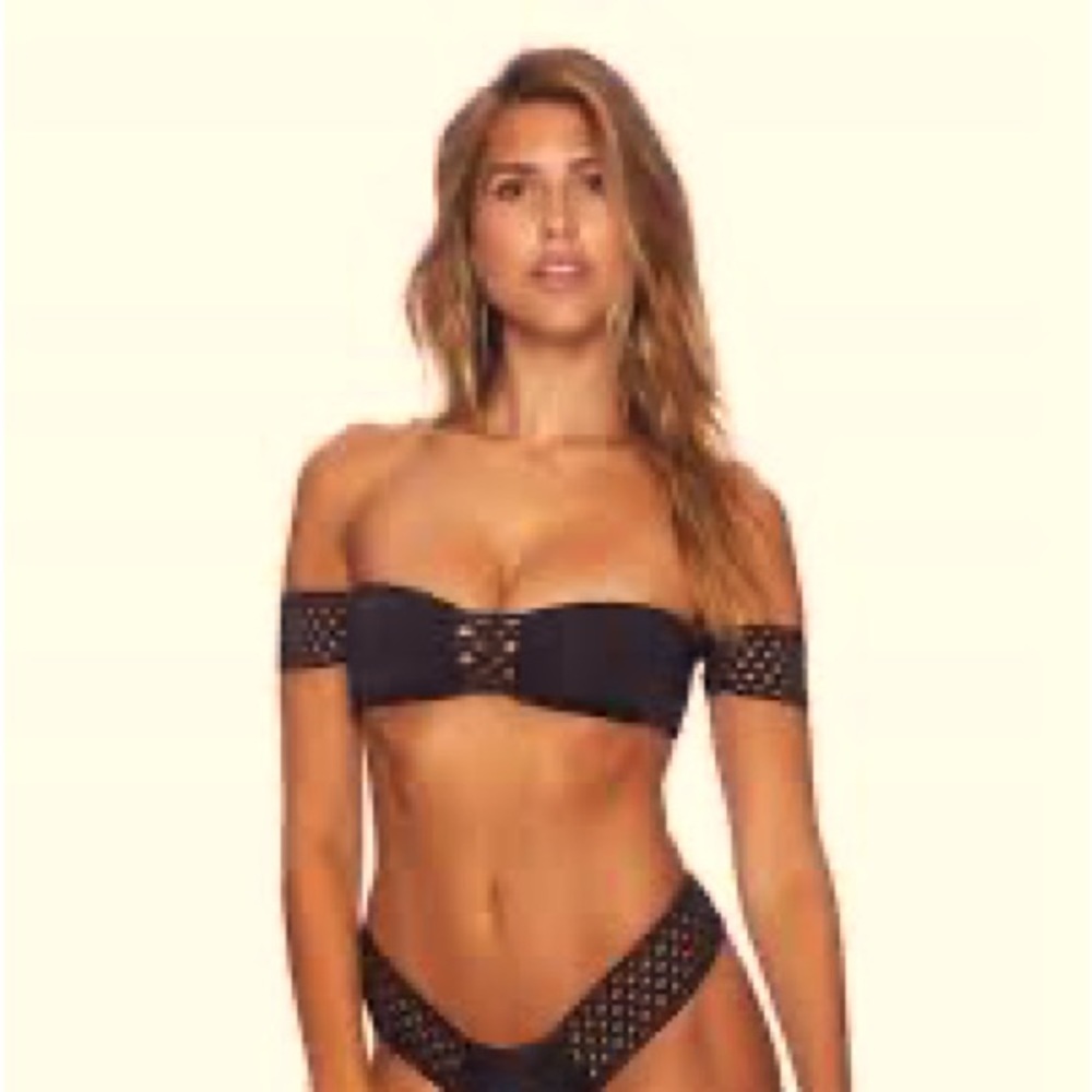 BEACH BUNNY Sexy Bikini Top *NWT* Moving Out of U.S.  💚 2/$19 - Picture 4 of 7